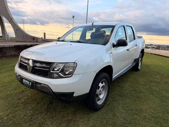 RENAULT DUSTER OROCH 1.6 16V SCE FLEX EXPRESSION MANUAL RENAULT DUSTER OROCH 1.6 16V SCE FLEX EXPRESSION MANUAL